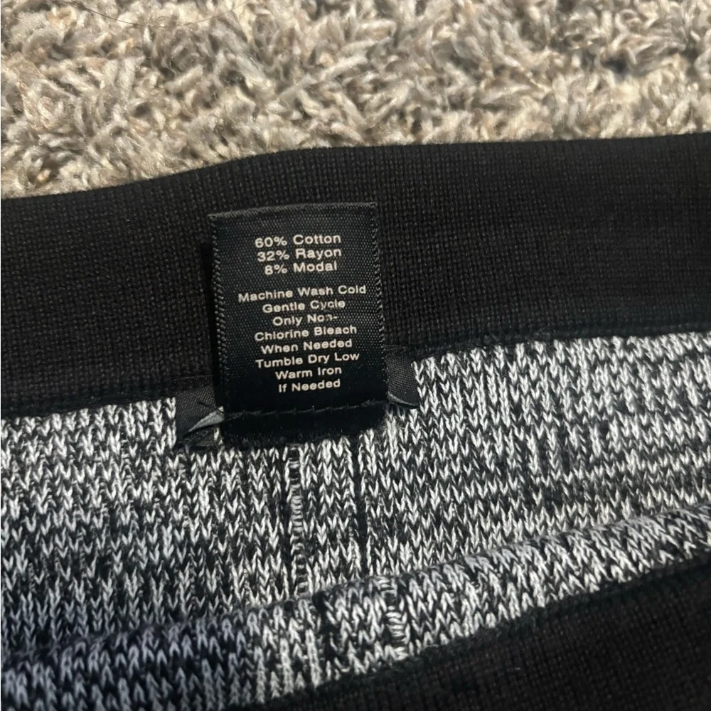 SKIRT OF Ann Taylor , Black and Gray Pencil Skirt